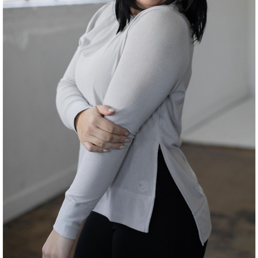SAVVI Remy Sweater L/XL - Picture 2 of 5
